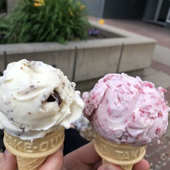 Blacksmith Ice Cream - Banana Nutella and Raspberry ice cream cones - Ice Cream & Frozen Yogurt Near Me - Bountiful, Utah Blacksmith Ice Cream - Banana Nutella and Raspberry ice cream cones - Ice Cream & Frozen Yogurt Near Me - Bountiful, Utah