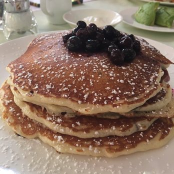 Polo Lounge - Lemon Ricotta Blueberry pancakes - New American Near Me - Beverly Hills, California Polo Lounge - Lemon Ricotta Blueberry pancakes - New American Near Me - Beverly Hills, California