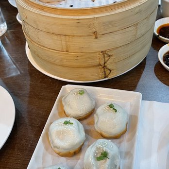 Yang Kee Dumpling - Pork soup dumplings and pan fried pork bun - Dim Sum Near Me - Davis, California Yang Kee Dumpling - Pork soup dumplings and pan fried pork bun - Dim Sum Near Me - Davis, California