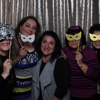 Props & Poses - Social Experience - Instagram Photo Booth. - Photo Booth Rentals Near Me Props & Poses - Social Experience - Instagram Photo Booth. - Photo Booth Rentals Near Me