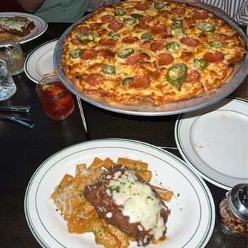 The Wise Guy - Chicken Parm pasta w/ rigatoni. Build your own pizza, pepperoni and jalapeño. - Pizza Near Me - Kansas City, Missouri The Wise Guy - Chicken Parm pasta w/ rigatoni. Build your own pizza, pepperoni and jalapeño. - Pizza Near Me - Kansas City, Missouri