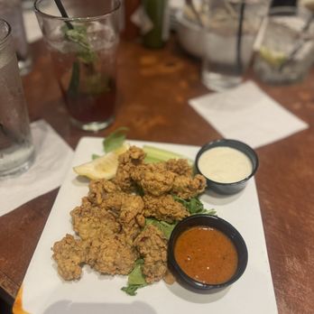 Pearlz Oyster Bar - Southern Fried Oysters - Seafood Near Me - Columbia, South Carolina