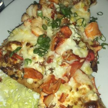The Sky Lounge & Rooftop Terrace - Lobster and corn flatbread - Bars Near Me - Boston, Massachusetts