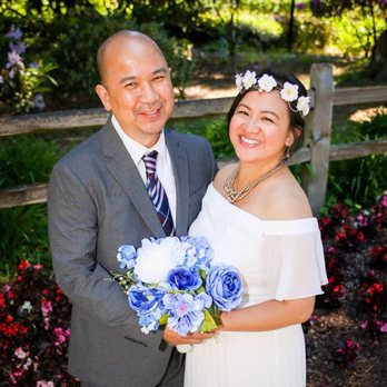 Ellery Studio Photography - Beautiful, happy bride and groom at the Ruston Chapel in Tacoma, Wa. - Session Photography Near Me Ellery Studio Photography - Beautiful, happy bride and groom at the Ruston Chapel in Tacoma, Wa. - Session Photography Near Me