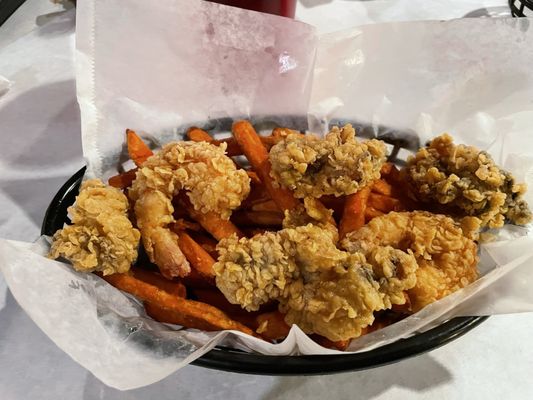 Pier 88 Boiling Seafood & Bar Rainbow by null