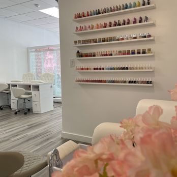 Sami Nails Spa - Interior - Nail Salons Near Me - Sunrise, Florida Sami Nails Spa - Interior - Nail Salons Near Me - Sunrise, Florida