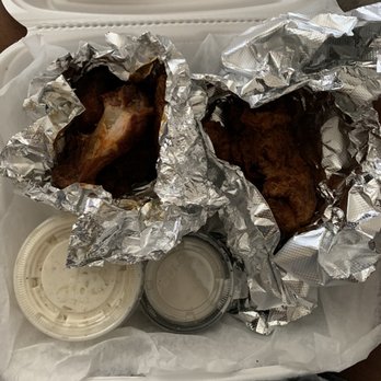 Sweetwater Express - Nasty watery cole slaw and blue cheese where my ranch, mashed potatoes and vegetable of the day was supposed to be. - Chicken Wings Near Me - Southfield, Michigan