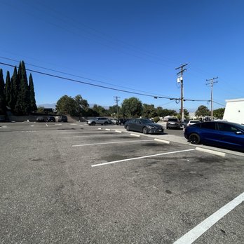 Henry's Cuisine - Parking lot - Asian Fusion Near Me - Alhambra, California