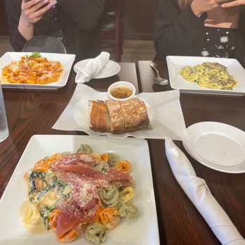 Maurizio's - Tortellini Con Prosciutto Rigatone Al Ragu Di Carne Linguine Alla Puttanesca - Italian Near Me - Morgan Hill, California Maurizio's - Tortellini Con Prosciutto Rigatone Al Ragu Di Carne Linguine Alla Puttanesca - Italian Near Me - Morgan Hill, California