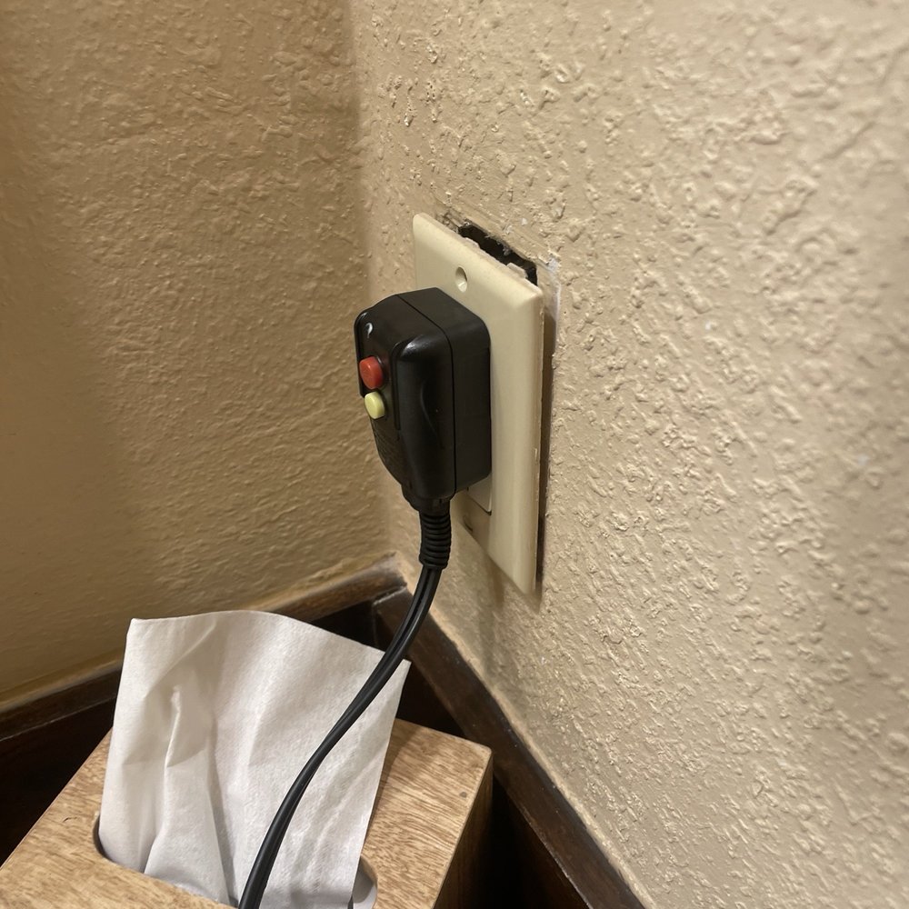 Stockyards Hotel - Bad electrical outlet - Hotels Near Me - Fort Worth, Texas