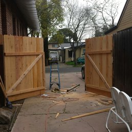 My amazing new drive through gate. My amazing new drive through gate.