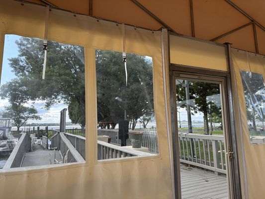 Slip Inn Bar & Grill by null