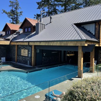 Kingfisher Pacific Resort & Spa - Pool and hot tub for guests - Resorts Near Me - Courtenay, British Columbia Kingfisher Pacific Resort & Spa - Pool and hot tub for guests - Resorts Near Me - Courtenay, British Columbia