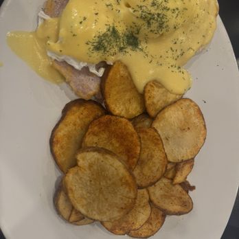 Maple Leaf Diner - *Canadian Eggs Benedict - American Near Me - Dallas, Texas