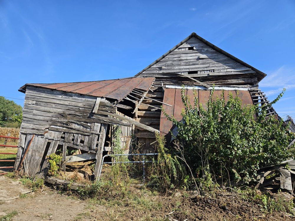 Slide of AA&J Construction