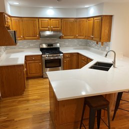 There is only one seam in this room. It is by the first wall electric plug outlet on the right side. This company is truly fantastic