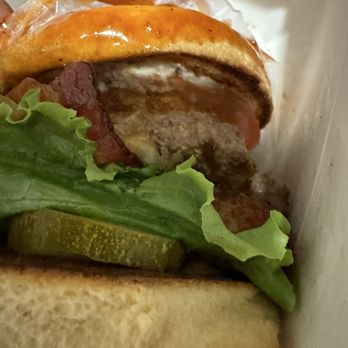 Bandana Burger - Burgers Near Me - Savannah, Georgia