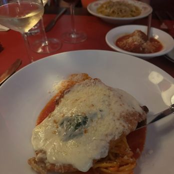 Mama’s on Main - Chicken parm and meatballs - Wine Bars Near Me - Covington, Kentucky