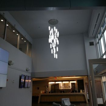 Hotel Clique - Hotels Near Me - Calgary, Alberta