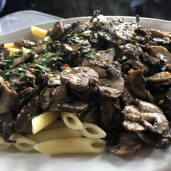 Edo's Squid - Karl - tons of mushrooms with some olive oil and crushed red pepper. Simple and yummy. Huge portion. - Italian Near Me - Richmond, Virginia
