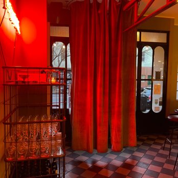 Le Fanfare - a red light in a restaurant - Italian Near Me - Brooklyn, New York