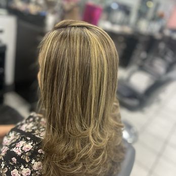 Elegante Cut - Mechas - Hair Salons Near Me - Miami, Florida
