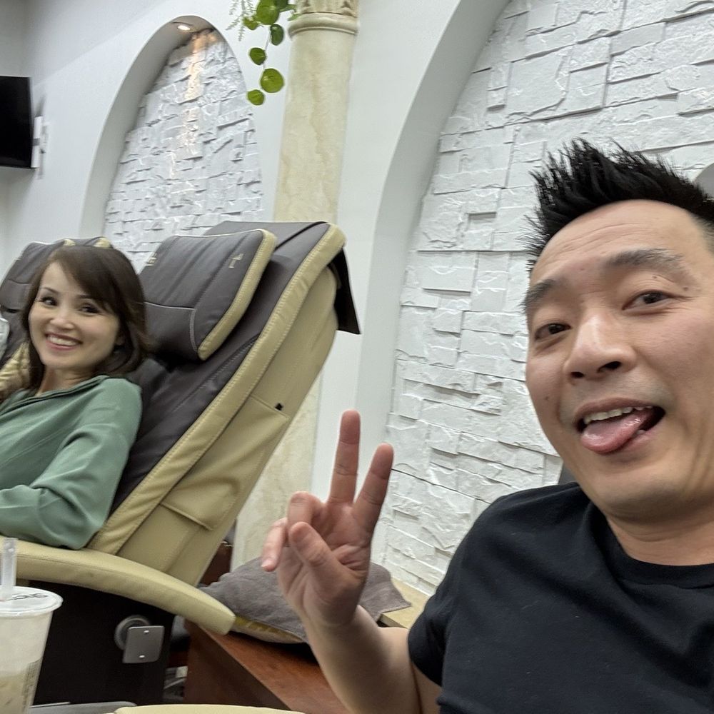 Professor Nails & Spa - Massage chairs - Nail Salons Near Me - Las Vegas, Nevada Professor Nails & Spa - Massage chairs - Nail Salons Near Me - Las Vegas, Nevada