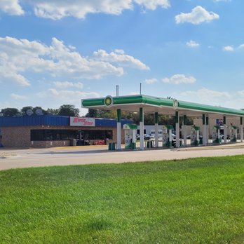 Kwik Stop - Kwik Stop convenience store and gas station in Keywest Dubuque. Located at 2320 Gateway Ave, Dubuque. - Convenience Stores Near Me - Dubuque, Iowa