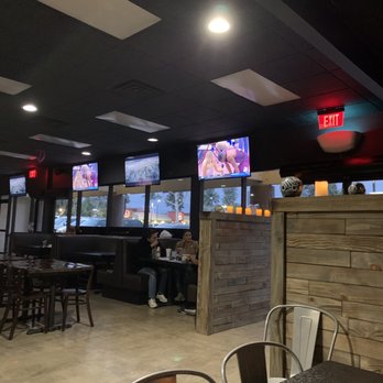 Compadres Cantina - Dining area - Mexican Near Me - Ontario, California