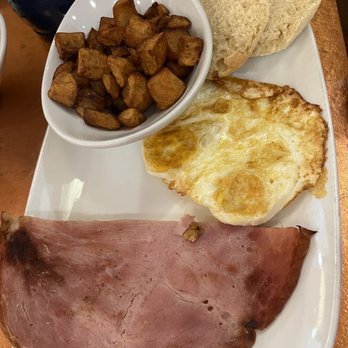 Another Broken Egg Cafe - Traditional Day Starter - Breakfast & Brunch Near Me - Tampa, Florida