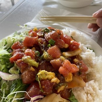 Hanalei Poke - Kealia Plate and Halaei Special - Food Trucks Near Me - Hanalei, Hawaii