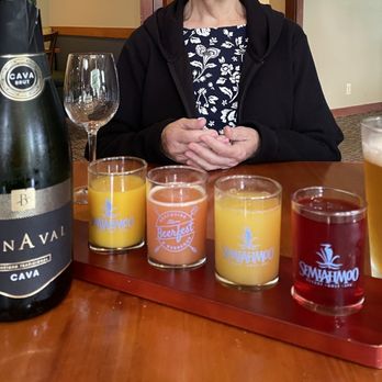 Great Blue Heron Grill - Mimosa flight... so fun! - American Near Me - Blaine, Washington Great Blue Heron Grill - Mimosa flight... so fun! - American Near Me - Blaine, Washington