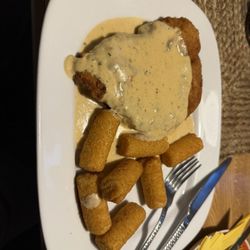 Mom's Place - Rahm schnitzel