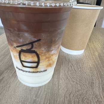 Galipán Bakehouse - Iced latte and cappuccino - Bakeries Near Me - Miami, Florida