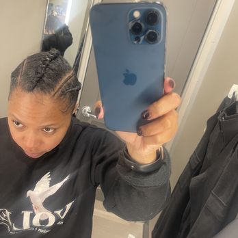Adel Braids - The amount of gel used, and look how the braids, more like a beginner did my hair. - Hair Extensions Near Me - Burtonsville, Maryland