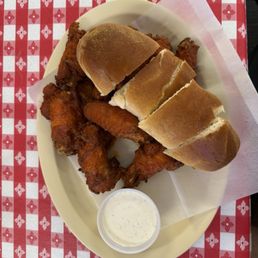 12 piece buffalo bone in wings. Ranch on the side. Delicious soft white bread perfect for dipping in ranch sauce.