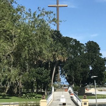 Old Town Trolley Tours St Augustine - Giant cross - Historical Tours Near Me - St. Augustine, Florida Old Town Trolley Tours St Augustine - Giant cross - Historical Tours Near Me - St. Augustine, Florida