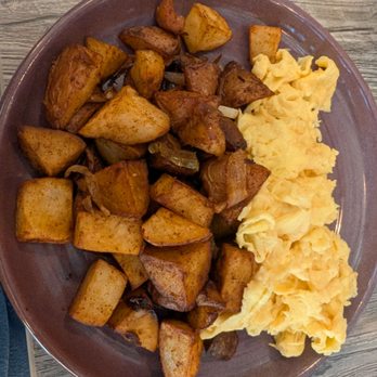 Toast Cafe & Grill - Two egg scramble with potatoes - Breakfast & Brunch Near Me - Pleasanton, California Toast Cafe & Grill - Two egg scramble with potatoes - Breakfast & Brunch Near Me - Pleasanton, California