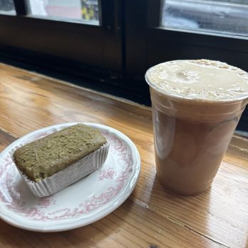 Dialogue Coffee & Flowers - Coffee & Tea Near Me - New York, New York