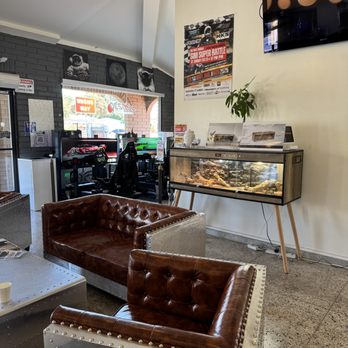 AT230 - Coffee & Tea Near Me - La Habra, California