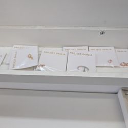 Arts Market - Cool jewelery for piercings