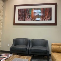 River Oaks Endodontics - Nice waiting area