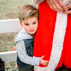 Brookdale Farms - Country Christmas at Brookdale Farms | St. Louis, MO