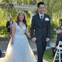 Golden Thread Alterations - Wedding dress