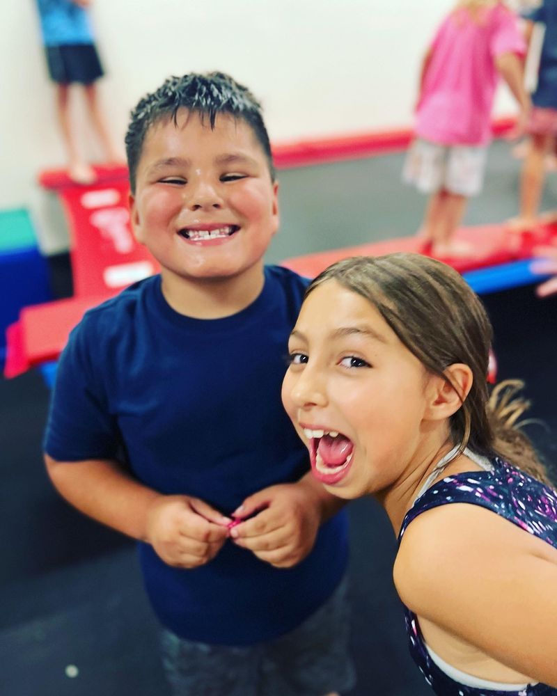 Social spots from Sommertime Somersaults