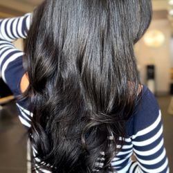 Onyx Salon - Shiny and silky