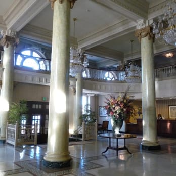DoubleTree by Hilton Utica - Lobby of the Hotel Utica (10/2010) - Hotels Near Me - Utica, New York DoubleTree by Hilton Utica - Lobby of the Hotel Utica (10/2010) - Hotels Near Me - Utica, New York