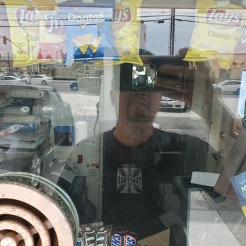 Shell - No cashier available to get your receipt or help with cash transactions - Gas Stations Near Me - Artesia, California