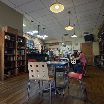 Books On Broad and Coffee - Coffee shop - Coffee & Tea Near Me - Camden, South Carolina Books On Broad and Coffee - Coffee shop - Coffee & Tea Near Me - Camden, South Carolina