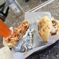 Restaurant Y Pupuseria Morenita - Gordita de Carne Asada
